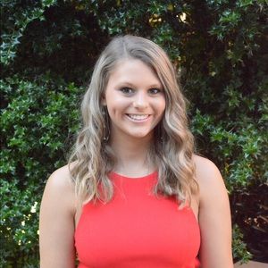 Meet your Posher, Victoria